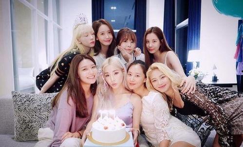 穿书七零新婚夜被送到隔壁借宿,新婚夜意外借宿隔壁，开启甜蜜同居生活